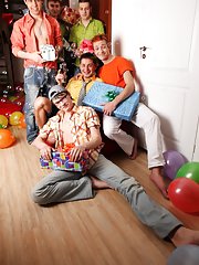 Spamfree gay groups older younger studs and gay group suck at Crazy Party Boys