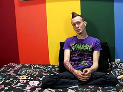 He talks with Bryan about his raunchy experiences, including how things work in the bedroom with his wife first blowjob gay at Boy Crush!