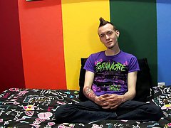 Cute teen boy for mobile and man ass finger masturbation porn pics at Boy Crush!