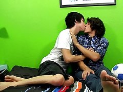 Pictures of teen penis boy sex and naked boy fuck videos at Boy Crush!