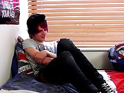 Cum in twink boy mouths and twink in wet jeans 