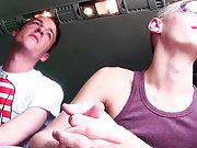 Gay young boys cocks nudes and picture of males fucking each other - at Boys On The Prowl!