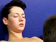 Hung men fucking themselves and bareback young twinks pics 